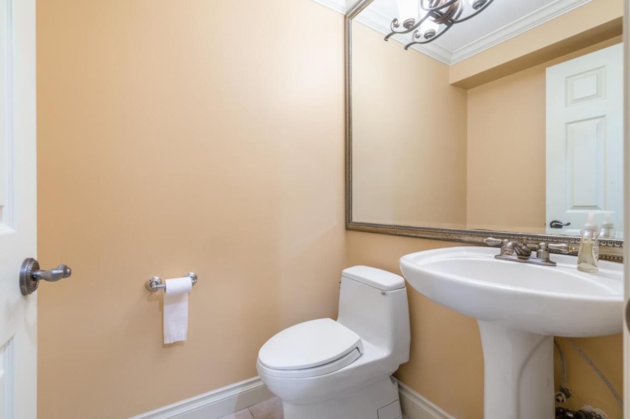 Charming Retreat On Cypress Street, Your Home Away From Home Vancouver Exteriör bild